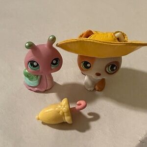 Littlest Pet Shop "Perfect Pairs" #127 German Shepard and #128 Snail